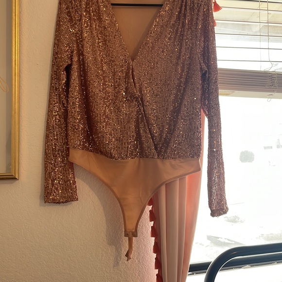 Glittery bodysuit - Picture 2 of 5